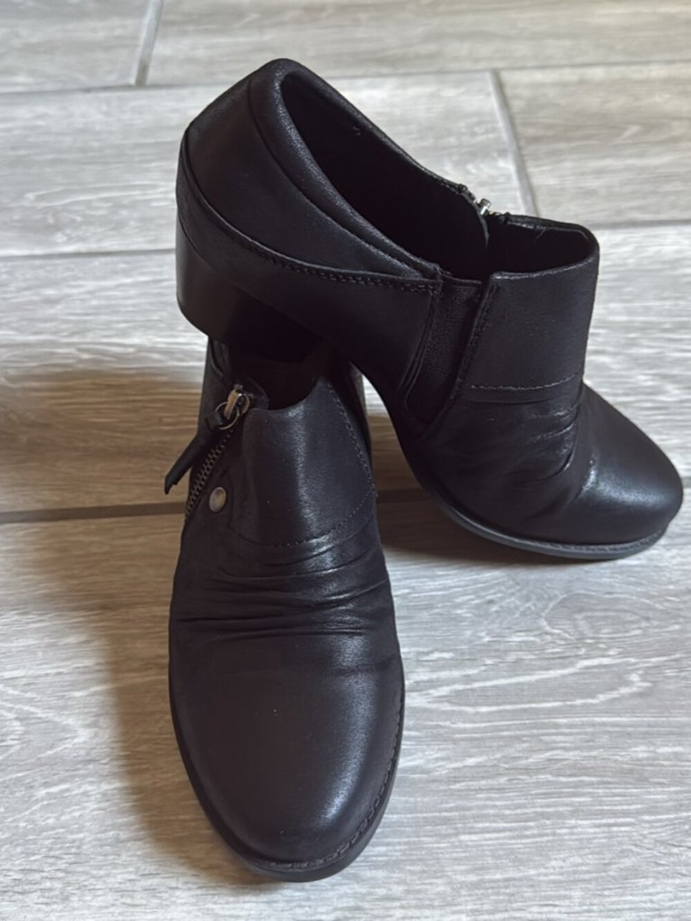 BareTraps Women’s Ankle Bootie- Size 8.5 - Black
